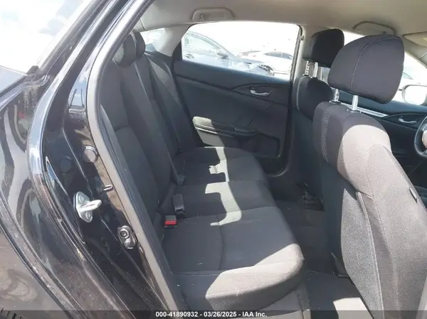 19XFC2E53JE000231 2018 HONDA CIVIC - Image 8