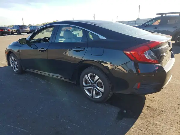 19XFC2E55JE008217 2018 HONDA CIVIC - Image 2