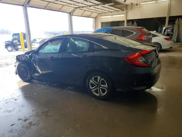 19XFC2E55JE011201 2018 HONDA CIVIC - Image 2