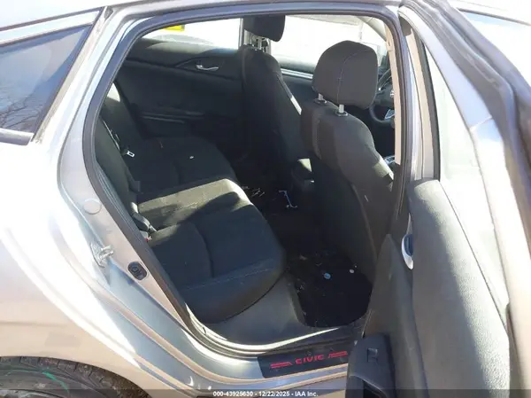 19XFC2E56GE067298 2016 HONDA CIVIC - Image 8