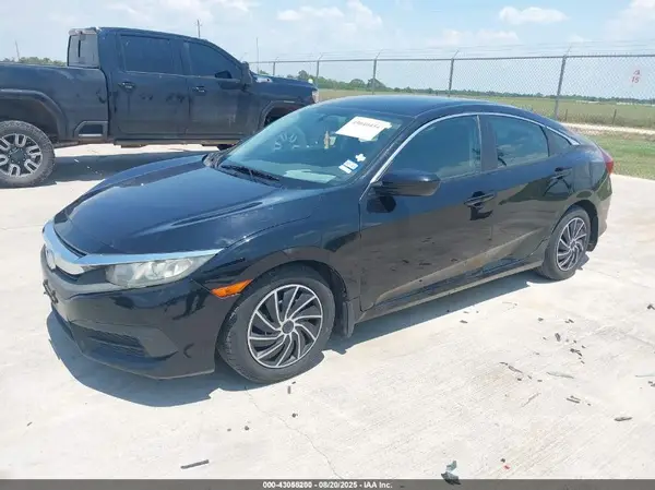 19XFC2E57HE064752 2017 HONDA CIVIC - Image 2