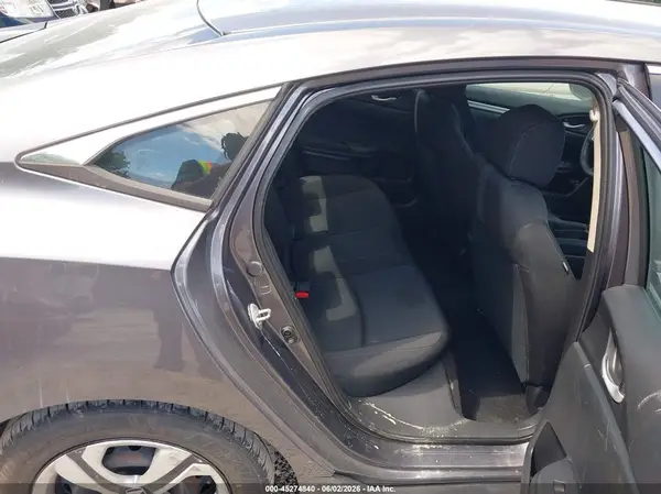 19XFC2E58JE032298 2018 HONDA CIVIC - Image 8