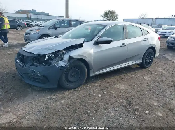 19XFC2E58JE037887 2018 HONDA CIVIC - Image 2