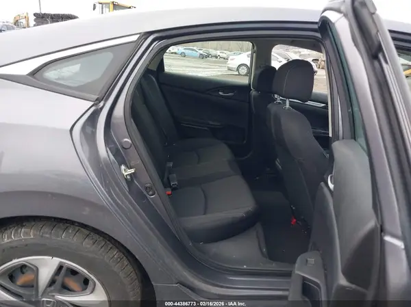 19XFC2E67LE000549 2020 HONDA CIVIC - Image 8