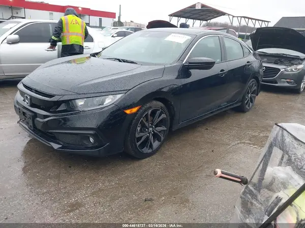 19XFC2E81KE000210 2019 HONDA CIVIC - Image 2