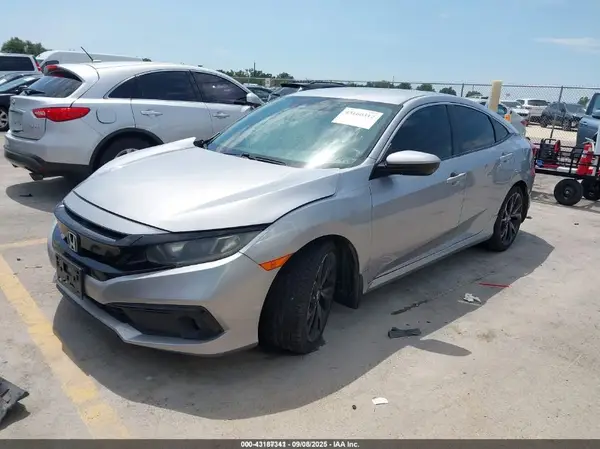 19XFC2E82KE010700 2019 HONDA CIVIC - Image 2