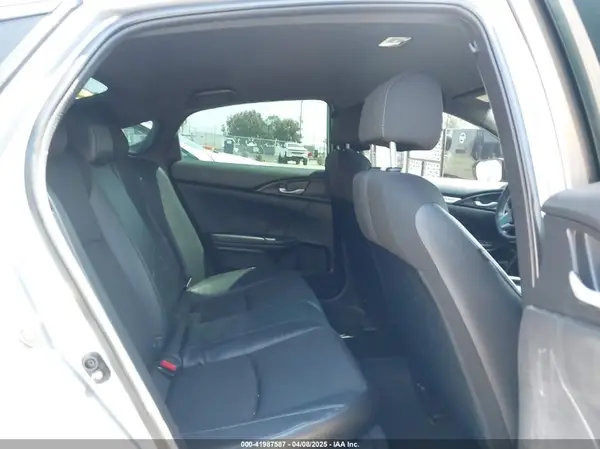 19XFC2E84KE010701 2019 HONDA CIVIC - Image 8