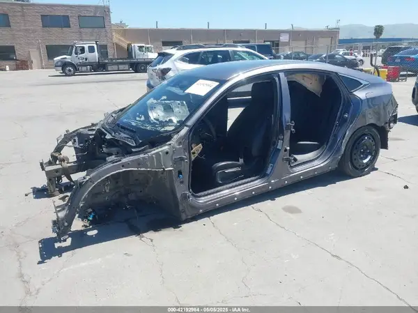 19XFC2E87KE011891 2019 HONDA CIVIC - Image 2