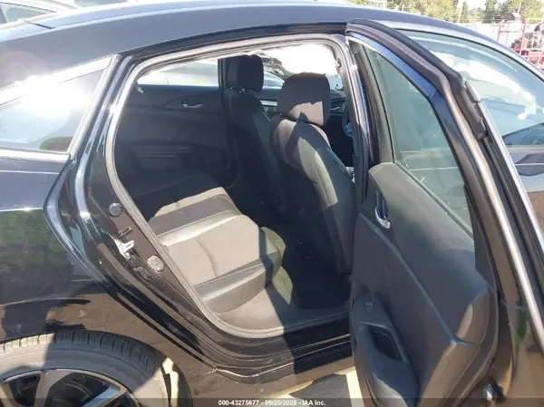 19XFC2E89KE000262 2019 HONDA CIVIC - Image 8