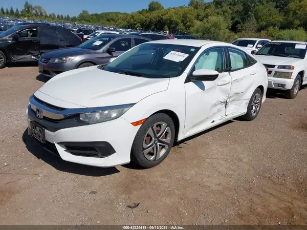 19XFC2F50GE007726 2016 HONDA CIVIC - Image 2