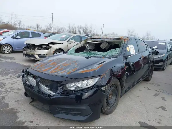 19XFC2F50GE032559 2016 HONDA CIVIC - Image 2