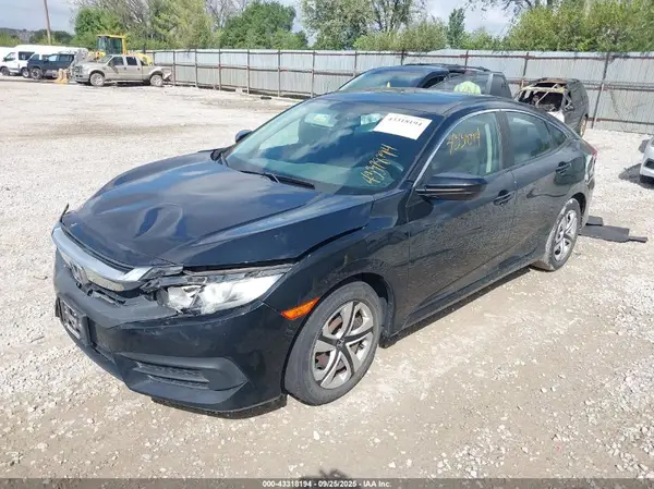 19XFC2F50GE051614 2016 HONDA CIVIC - Image 2