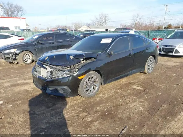 19XFC2F50GE052472 2016 HONDA CIVIC - Image 2