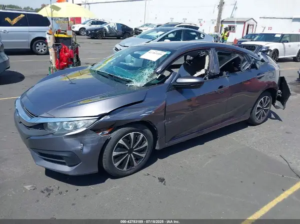 19XFC2F50GE220658 2016 HONDA CIVIC - Image 2