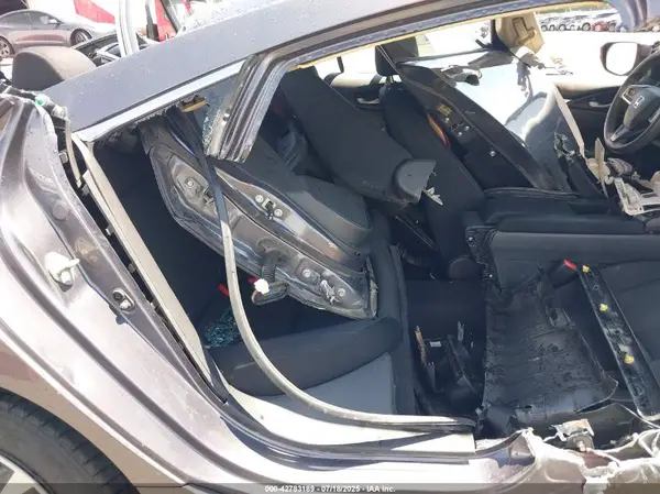 19XFC2F50GE220658 2016 HONDA CIVIC - Image 8