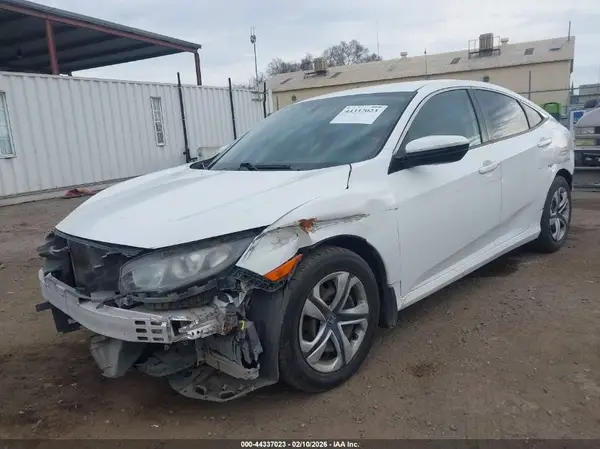 19XFC2F50GE227562 2016 HONDA CIVIC - Image 2
