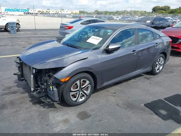 19XFC2F50GE232017 2016 HONDA CIVIC - Image 2