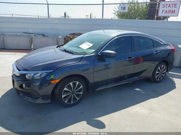 19XFC2F50GE242613 2016 HONDA CIVIC - Image 2