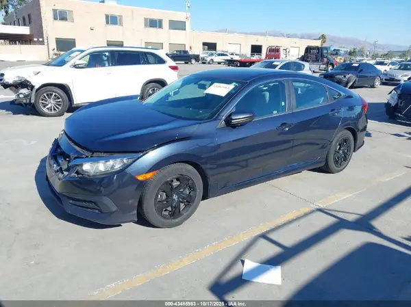 19XFC2F50GE246211 2016 HONDA CIVIC - Image 2