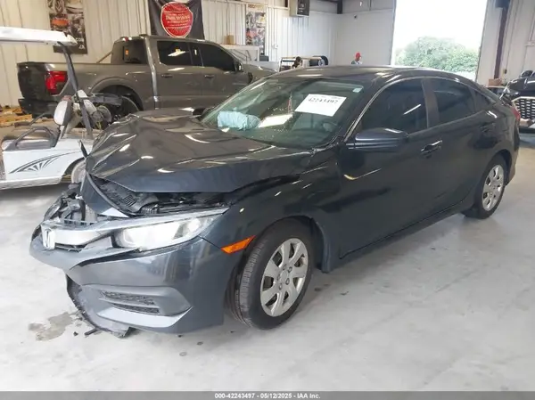 19XFC2F50HE033776 2017 HONDA CIVIC - Image 2