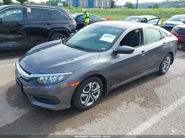 19XFC2F50HE044650 2017 HONDA CIVIC - Image 2