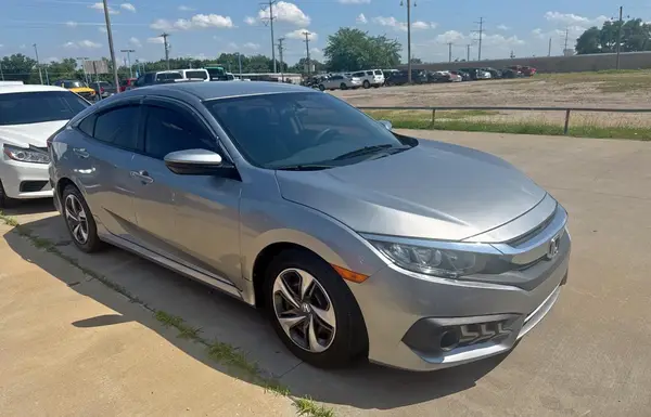 19XFC2F50HE229233 2017 HONDA CIVIC - Image 1