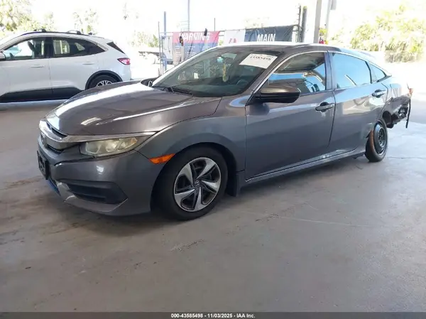 19XFC2F50JE002050 2018 HONDA CIVIC - Image 2