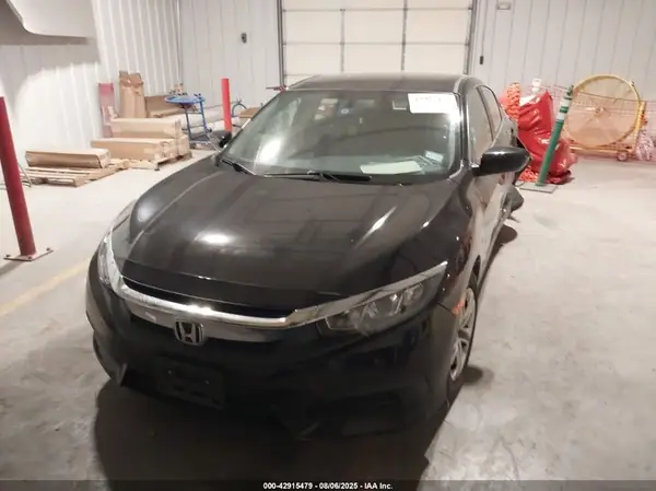 19XFC2F50JE003277 2018 HONDA CIVIC - Image 2