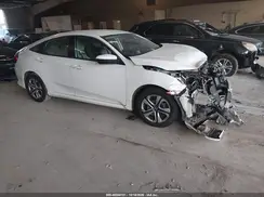 19XFC2F50JE004560 2018 HONDA CIVIC