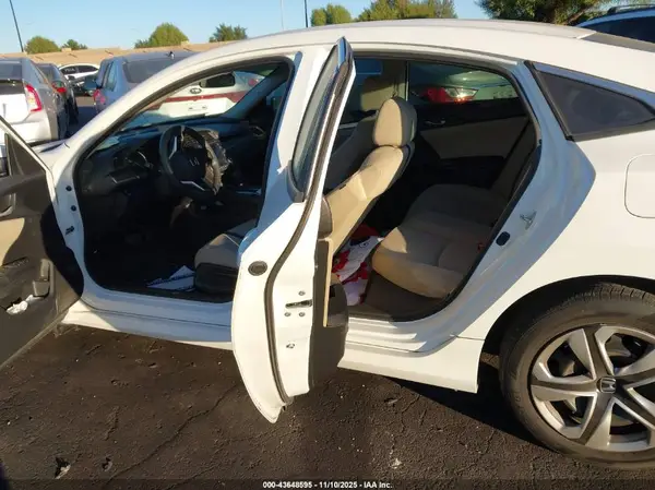 19XFC2F50JE012707 2018 HONDA CIVIC - Image 8