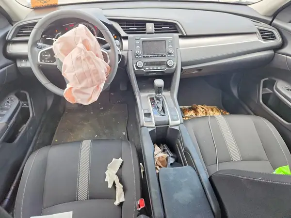 19XFC2F50JE020516 2018 HONDA CIVIC - Image 8