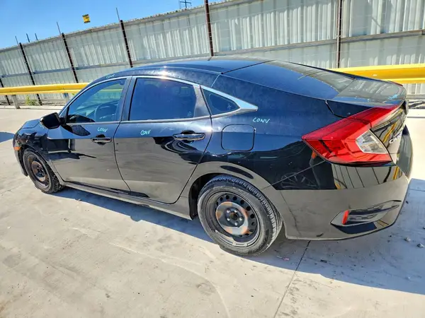 19XFC2F50JE021374 2018 HONDA CIVIC - Image 2