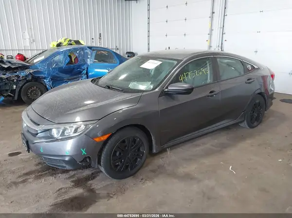 19XFC2F50JE022119 2018 HONDA CIVIC - Image 2