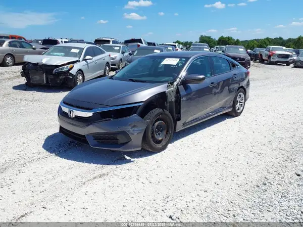 19XFC2F50JE039583 2018 HONDA CIVIC - Image 2
