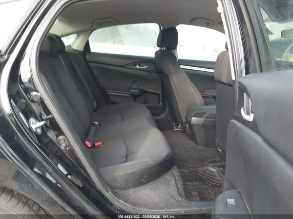 19XFC2F50JE040605 2018 HONDA CIVIC - Image 8