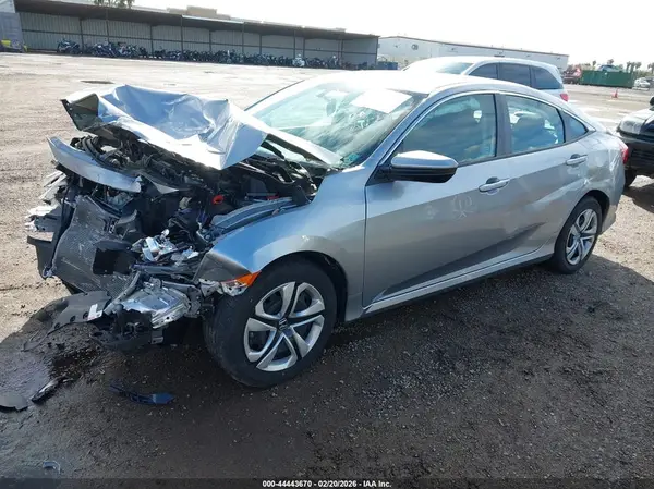 19XFC2F50JE204659 2018 HONDA CIVIC - Image 2
