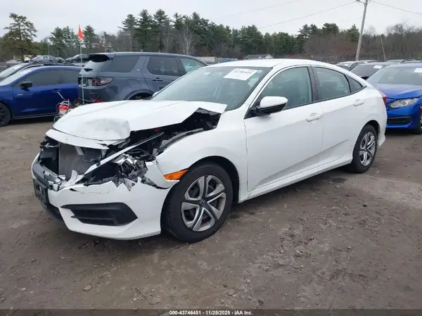 19XFC2F50JE208890 2018 HONDA CIVIC - Image 2