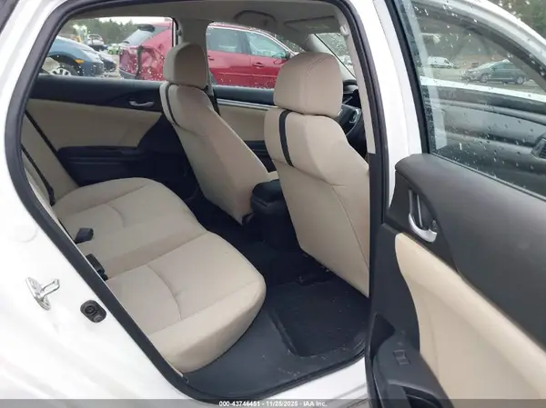 19XFC2F50JE208890 2018 HONDA CIVIC - Image 8