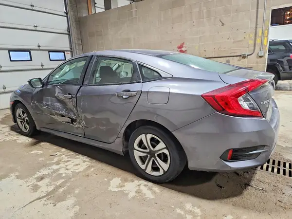 19XFC2F51GE032943 2016 HONDA CIVIC - Image 2