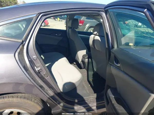 19XFC2F51GE060404 2016 HONDA CIVIC - Image 8