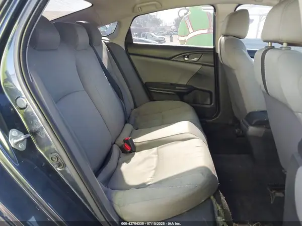 19XFC2F51GE206977 2016 HONDA CIVIC - Image 8