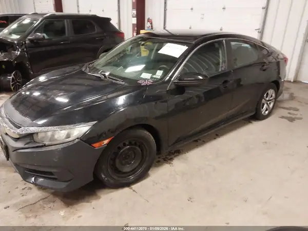 19XFC2F51GE208860 2016 HONDA CIVIC - Image 2