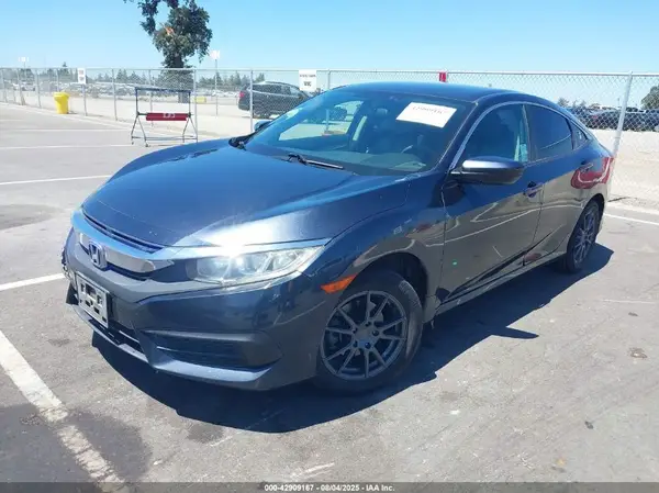 19XFC2F51GE209510 2016 HONDA CIVIC - Image 2