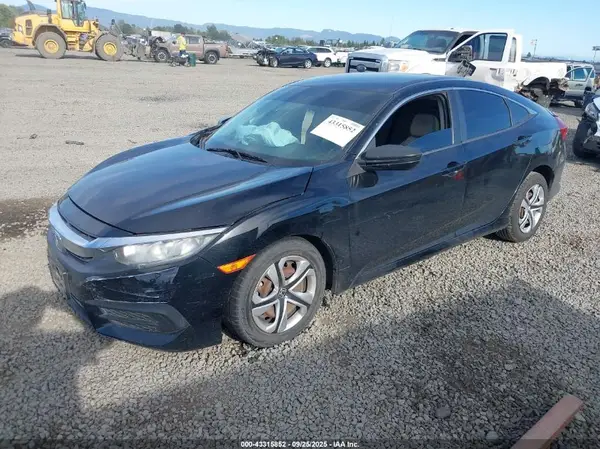 19XFC2F51GE250719 2016 HONDA CIVIC - Image 2