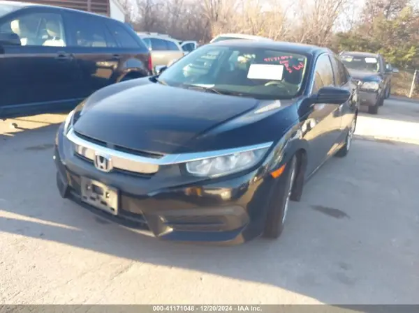 19XFC2F51JE003854 2018 HONDA CIVIC - Image 2