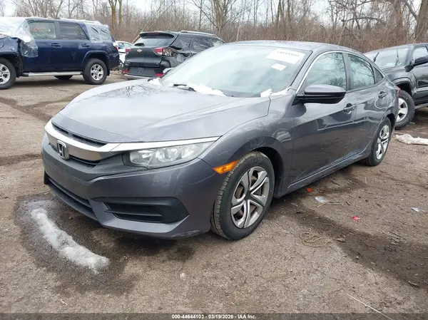 19XFC2F51JE021447 2018 HONDA CIVIC - Image 2