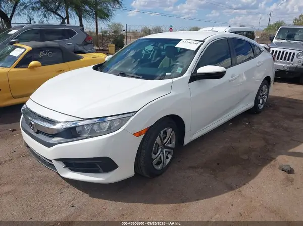 19XFC2F51JE023134 2018 HONDA CIVIC - Image 2