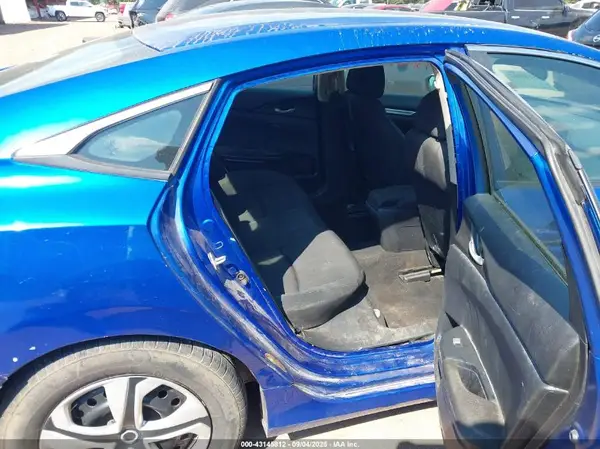 19XFC2F51JE026731 2018 HONDA CIVIC - Image 8