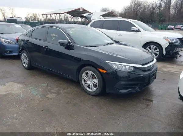 19XFC2F51JE037843 2018 HONDA CIVIC - Image 1