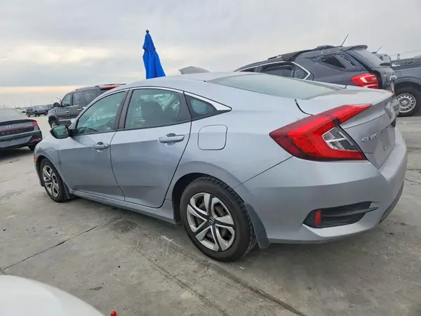 19XFC2F51JE041973 2018 HONDA CIVIC - Image 2